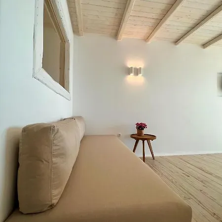 Enosis, Poseidon * Agia Anna (Naxos)